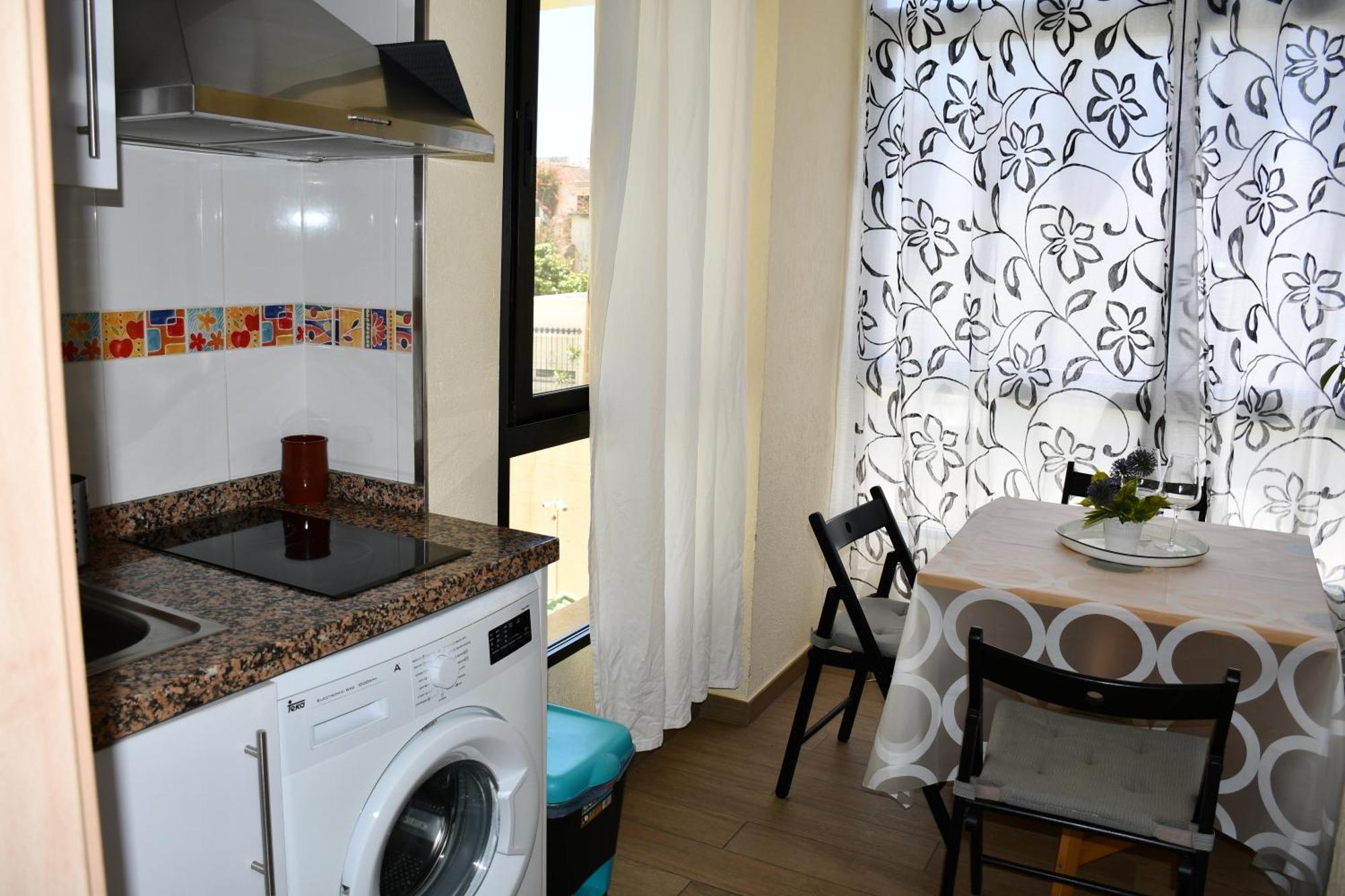 Apartamento Turistico Aloha Playa 贝纳尔马德纳 外观 照片